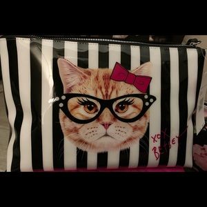 Betsey Johnson Blk/White PVC Cat w/glasses Clutch